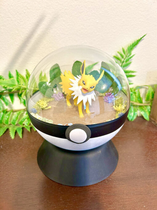 Huge Jolteon Pokeball Terrarium