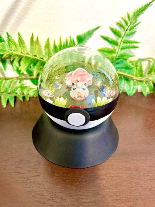 #039 Jigglypuff Pokeball Terrarium