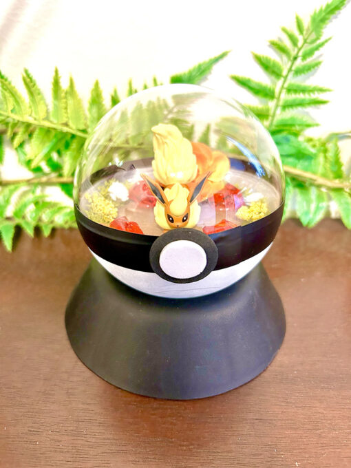 #136 Flareon Pokeball Terrarium