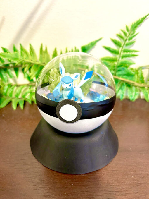 #471 Glaceon Pokeball Terrarium