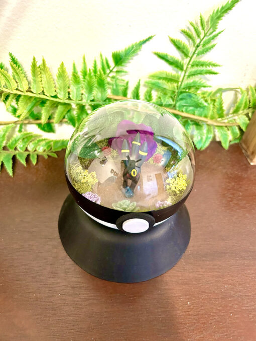 #197 Umbreon Pokeball Terrarium - Image 2