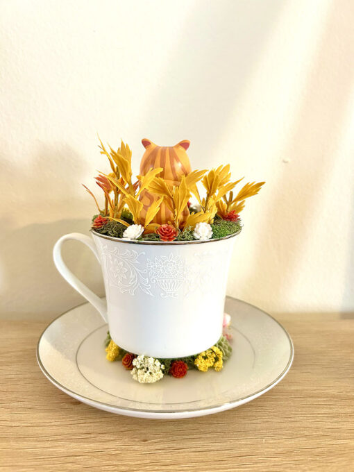 Cat Tea Cup Terrarium - Image 3