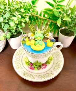 Alternative view of Frog Tea Cup Terrarium