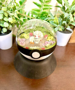 #038 Ninetales Pokeball Terrarium