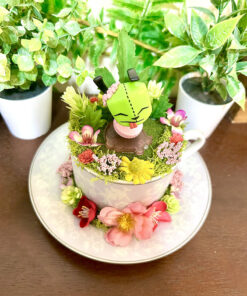 Alternative view of GIR from Invader Zim Tea Cup Terrarium