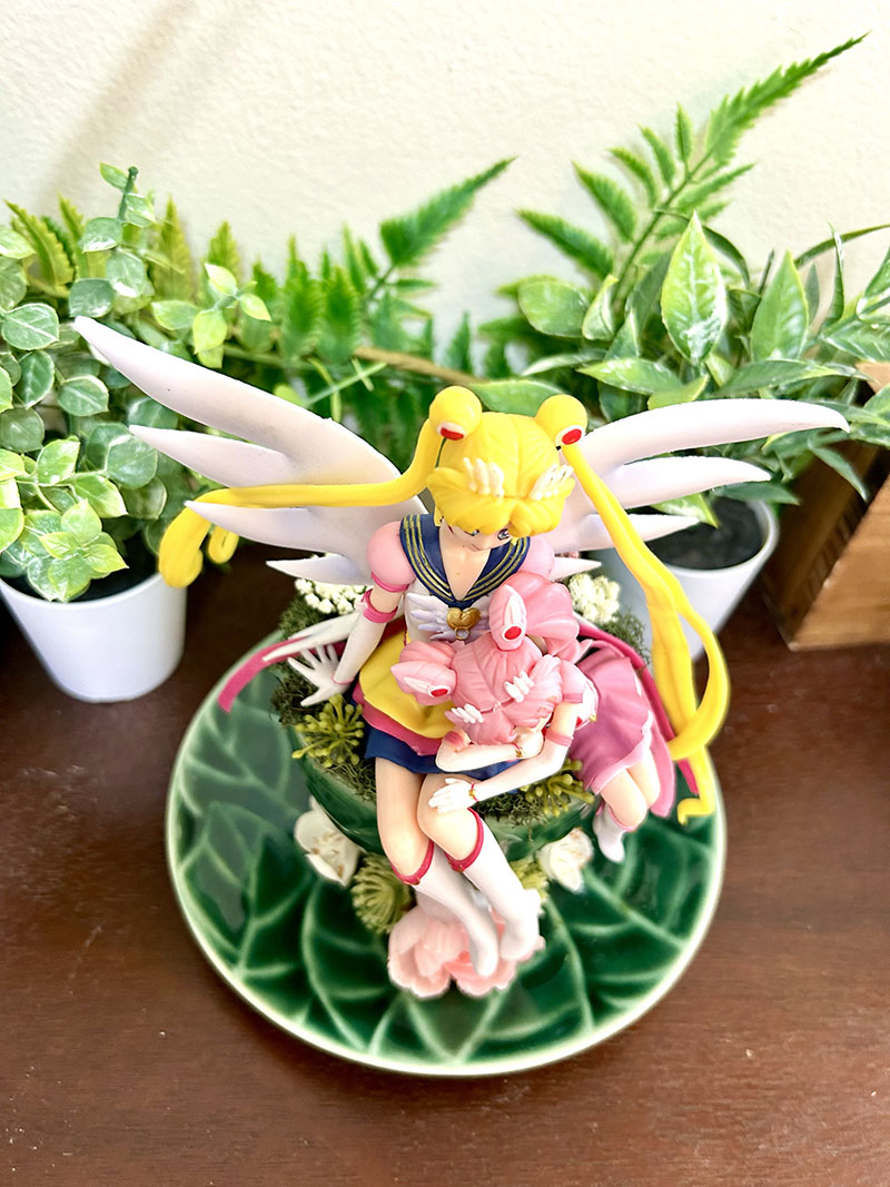 Sailormoon & Chibi Moon from Sailormoon Tea Cup Terrarium - Image 2