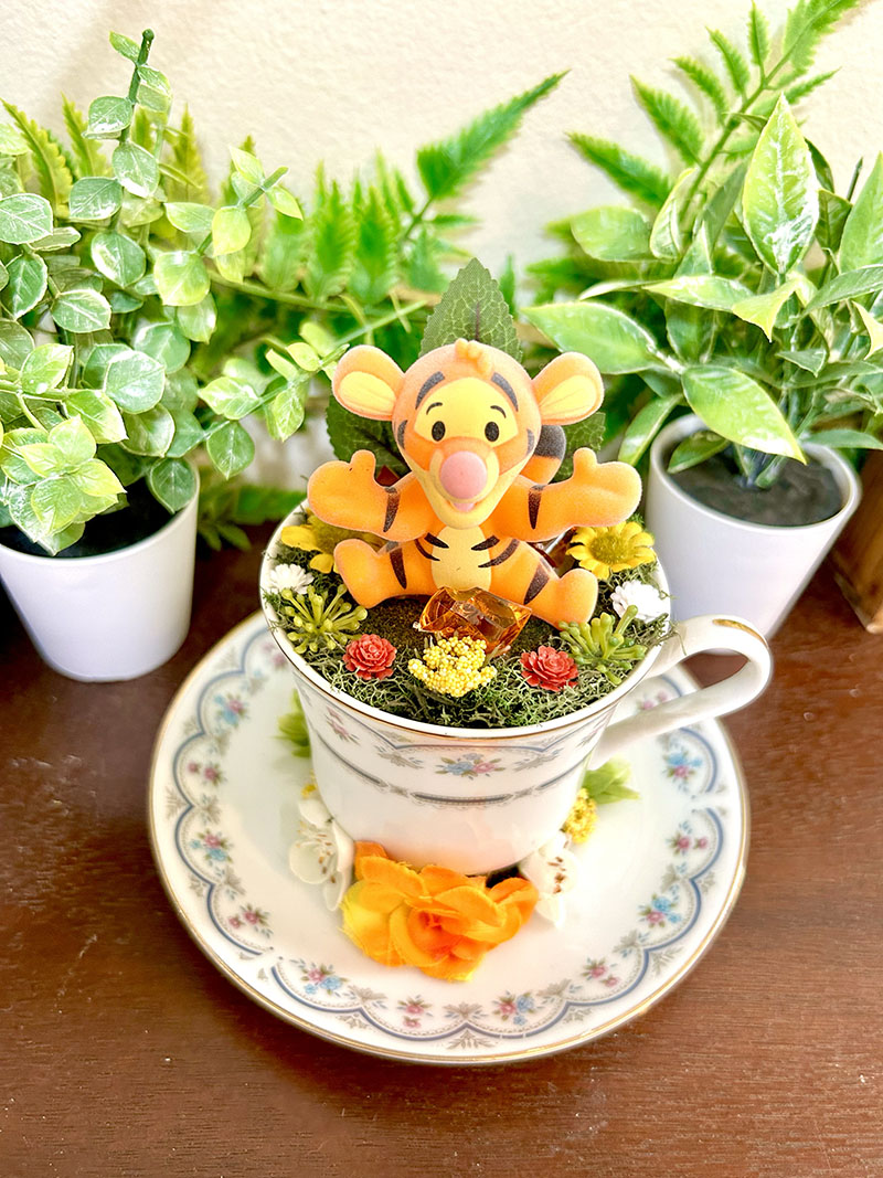 Tigger from Winnie the Pooh Tea Cup Terrarium - Image 2