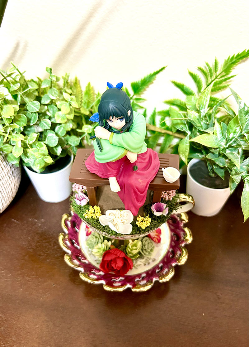 Maomao From The Apothecary Diaries Tea Cup Terrarium - Image 2