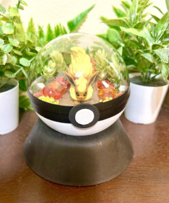 #136 Flareon Pokeball Terrarium