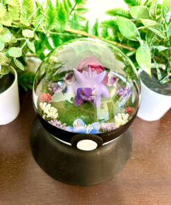 Alternative view of #094 Gengar Pokeball Terrarium