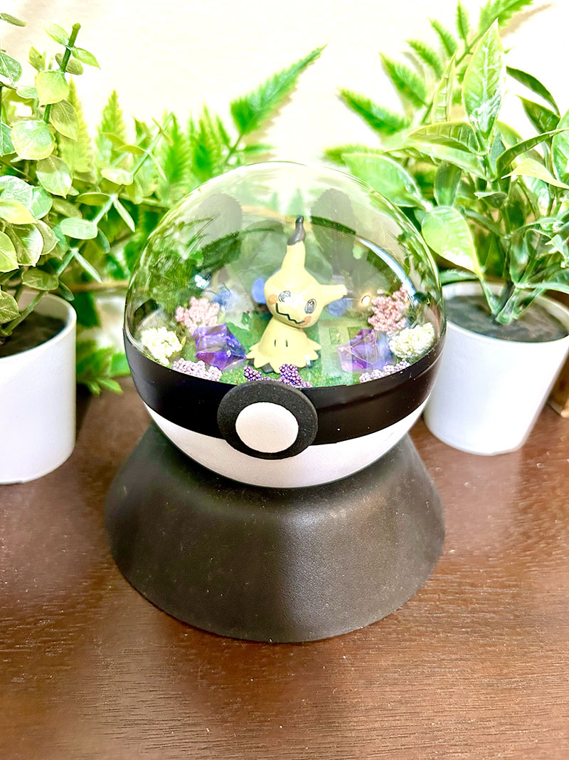 #778 Mimikyu Pokeball Terrarium